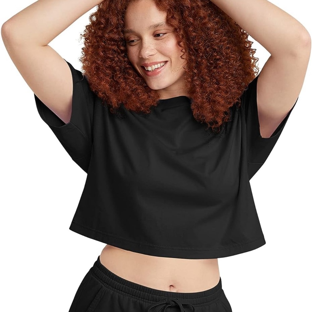 Hanes black crop top tee